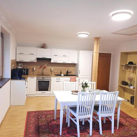 Apartman Mikulov Pokój zdjęcie