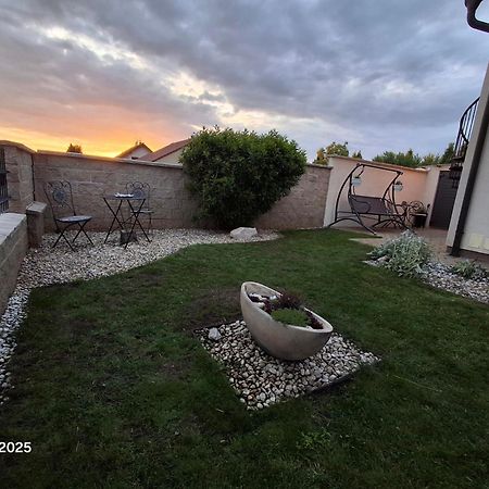 Apartman Mikulov Zewnętrze zdjęcie